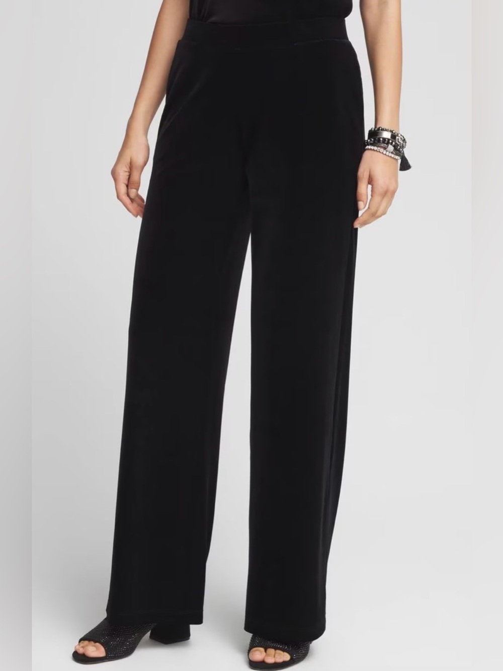 Wide-Leg Velvet Trousers in Black